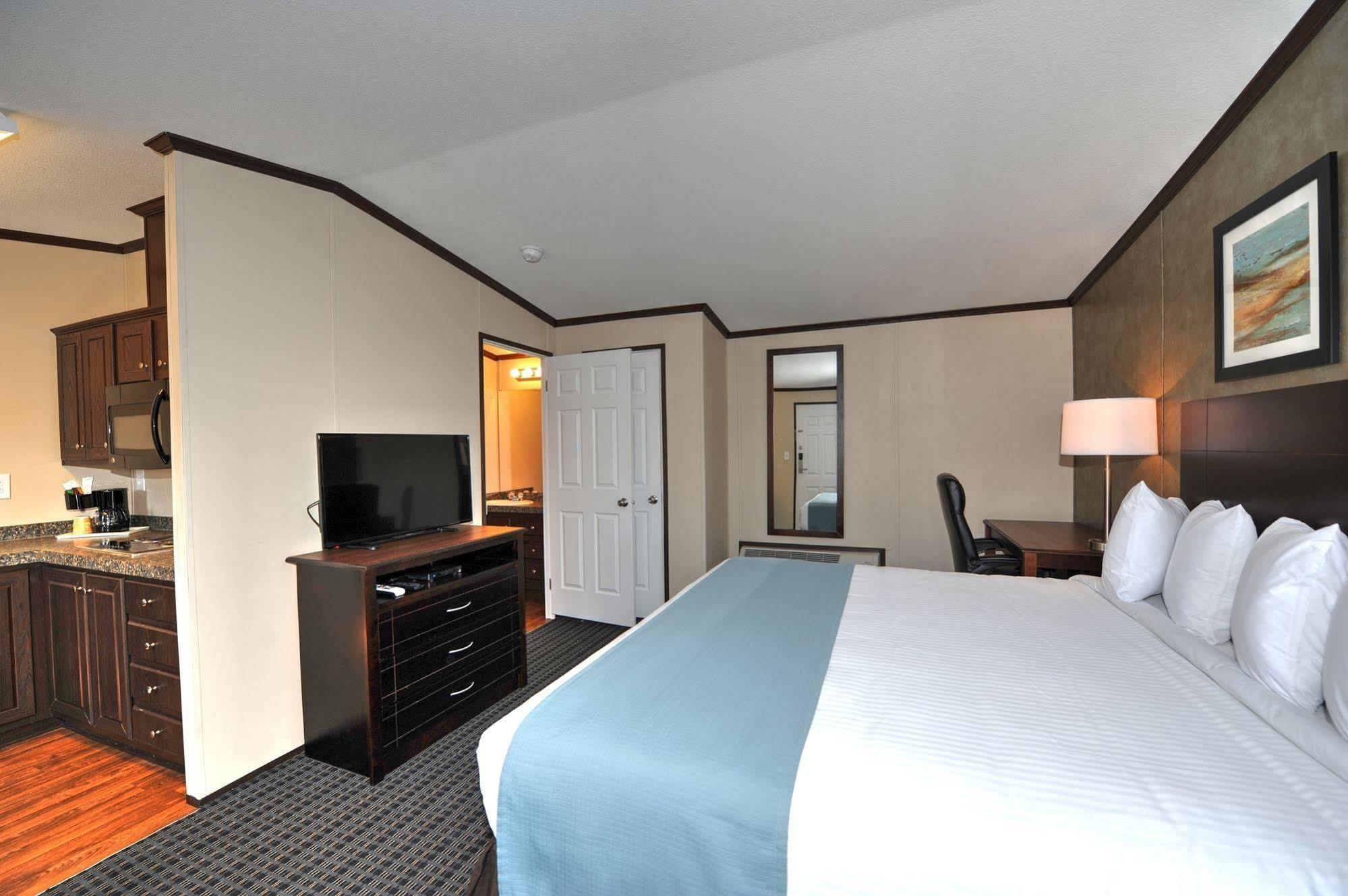 Instalodge And Karnes Karnes City