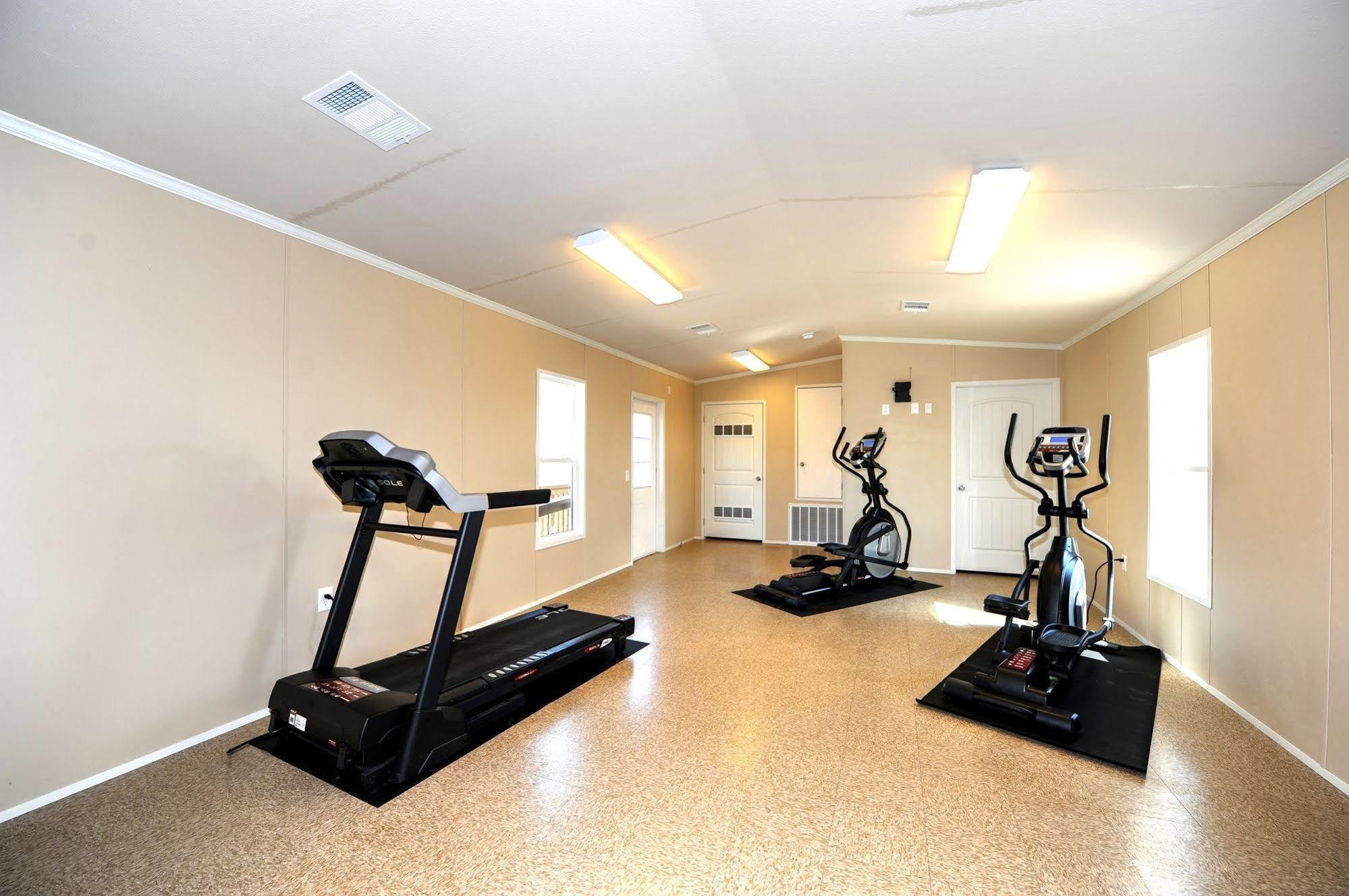 Hotel Instalodge And Karnes Karnes City