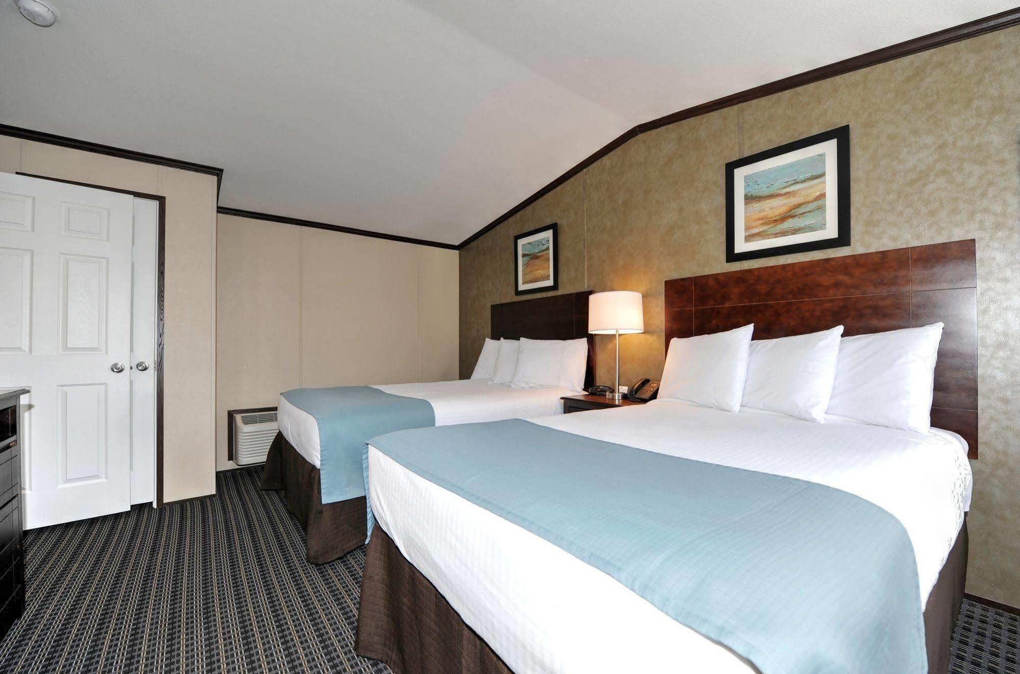 Hotel Instalodge And Karnes Karnes City